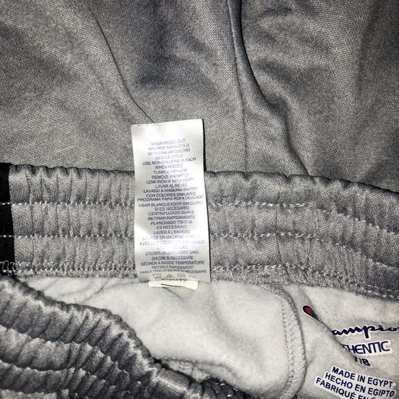 Champion Authentic jogger boys gray and black size: 7/8 - Picture 15 of 15